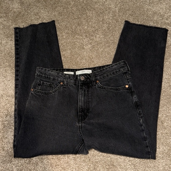 MANGO Blanca Straight Crop Raw Edge Hem Black Jeans - size 4. B4 - Picture 2 of 5
